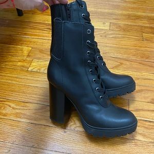 Steven Madden Latch black leather booties